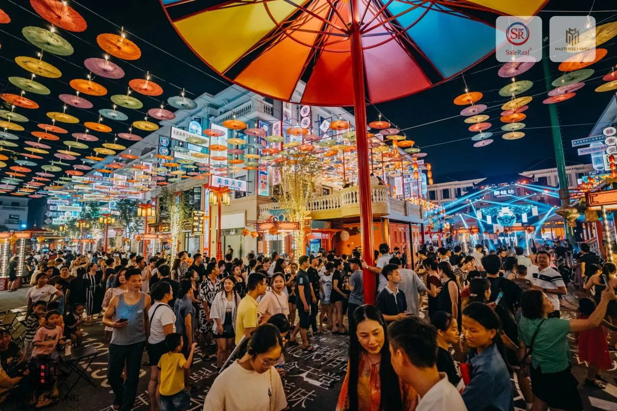 Hoạt động giải trí – Lễ hội mang đậm bản sắc văn hóa Little Hong Kong Vinhomes Ocean Park 2