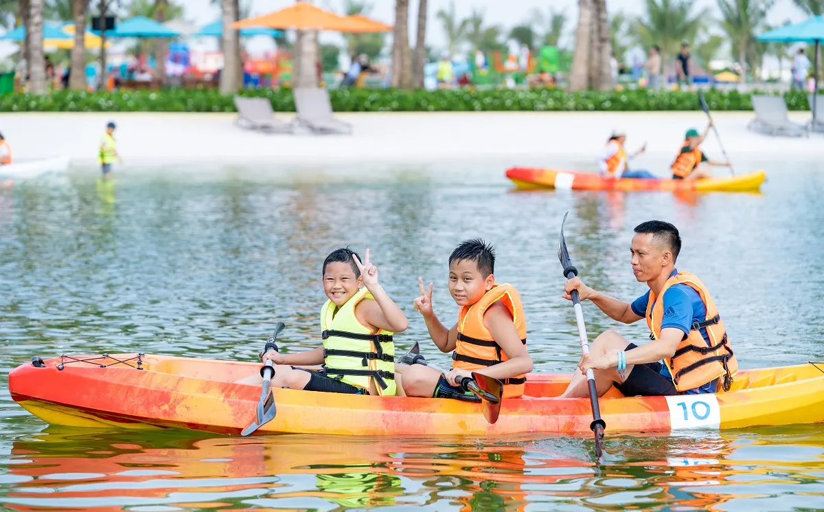 Crystal Lagoon (6,1 ha) – Biển nước mặn nhân tạo tại Vinhomes Ocean Park 5