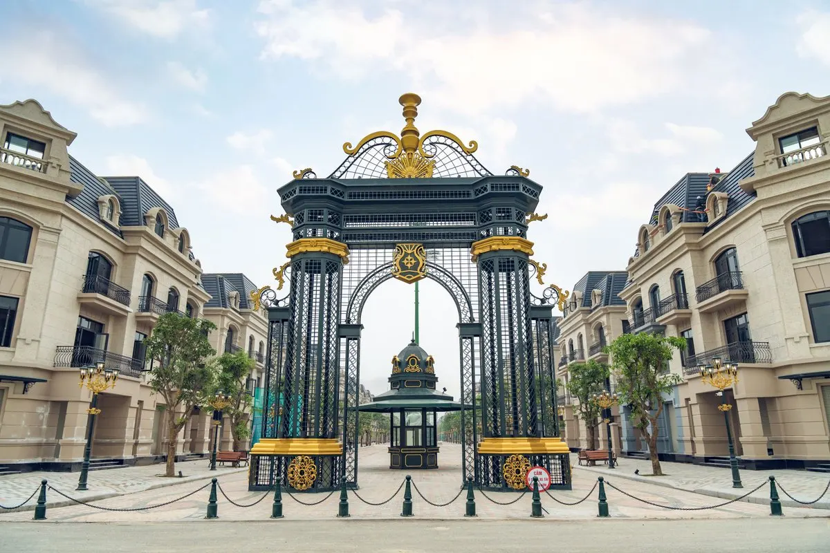 Kingdom Avenue – Đại lộ Kinh Đô Ánh Sáng